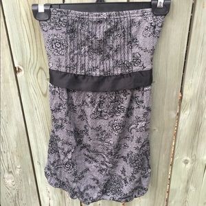 Dynamite Strapless Top